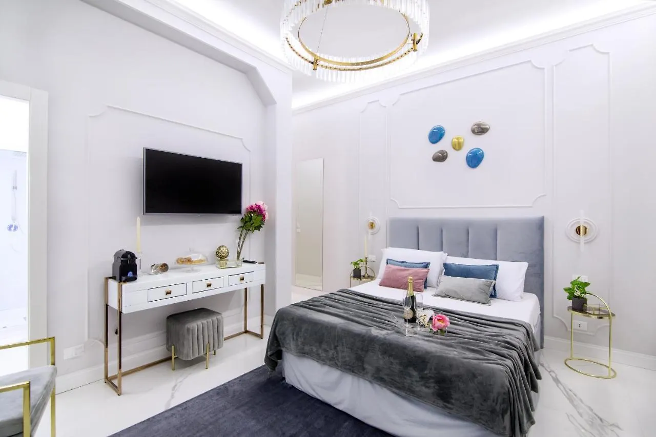 Roma Deluxe Apartments  Rome