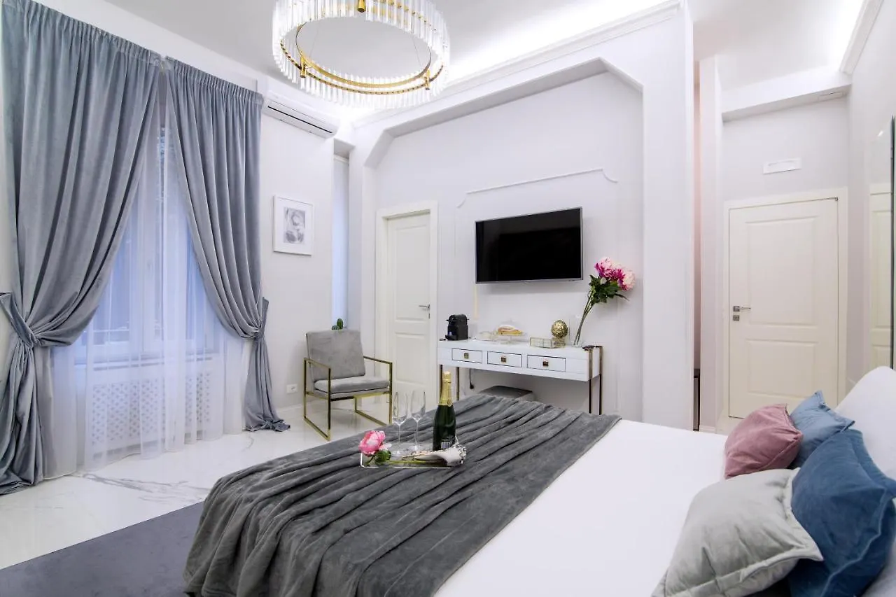 Roma Deluxe Apartments Italy