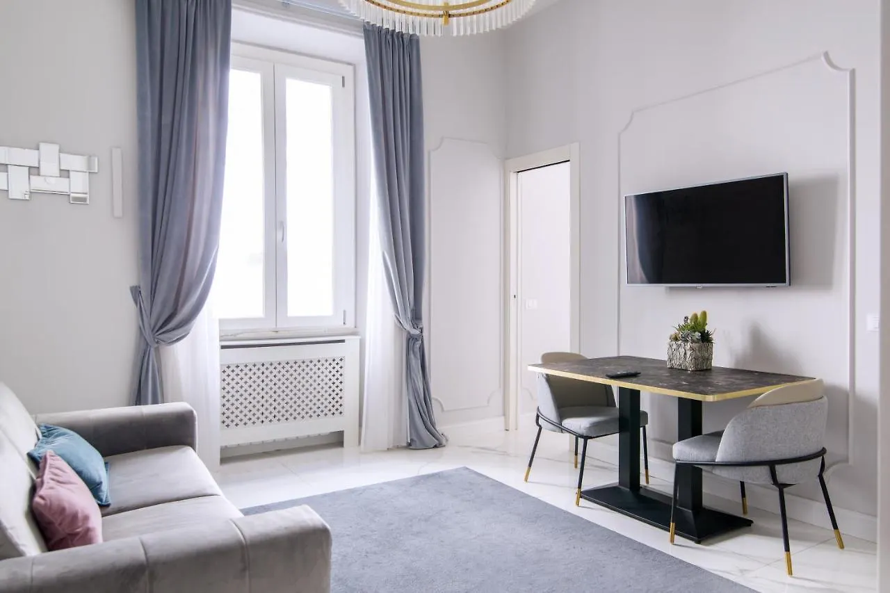 Roma Deluxe Apartments